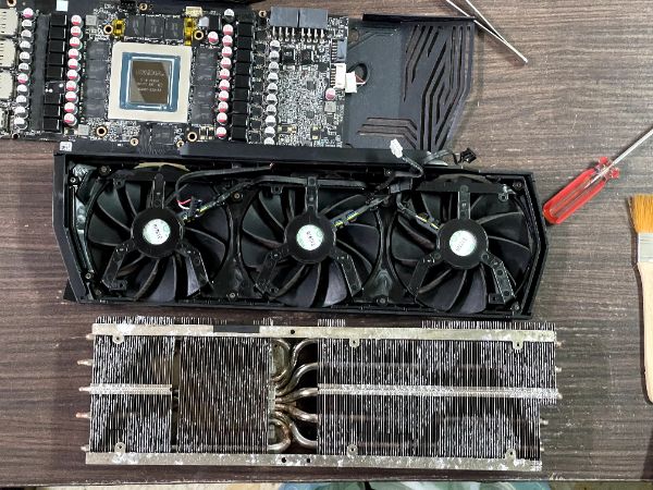 ZOTAC GAMING GeForce RTX 3080 Ti Trinity｜深度清潔