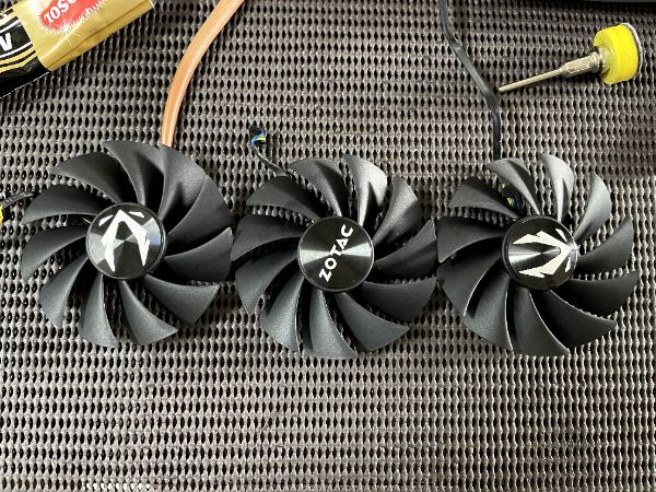 ZOTAC GAMING GeForce RTX 3070 Ti Trinity｜深度清潔