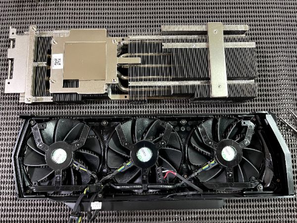 ZOTAC GAMING GeForce RTX 3070 Ti Trinity｜深度清潔