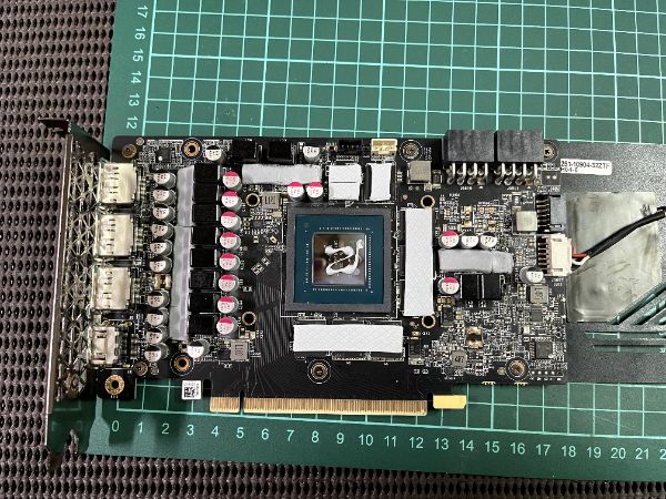 ZOTAC GAMING GeForce RTX 3070 Ti Trinity｜深度清潔