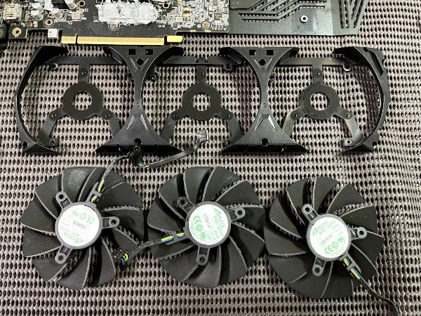 ZOTAC GAMING GeForce RTX 3070 Ti Trinity｜深度清潔