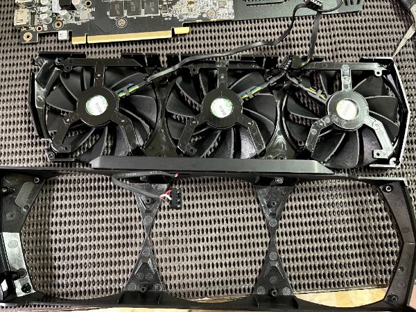 ZOTAC GAMING GeForce RTX 3070 Ti Trinity｜深度清潔