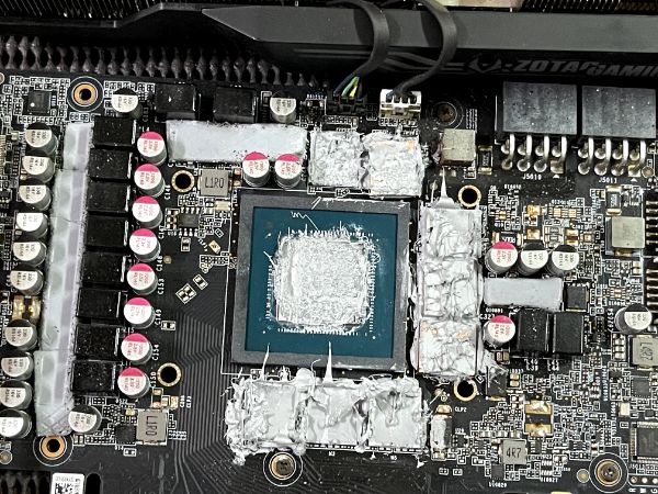 ZOTAC GAMING RTX 3070 Ti Trinity｜深度清潔