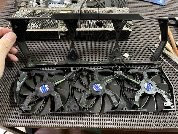ZOTAC GAMING RTX 3070 Ti Trinity｜深度清潔
