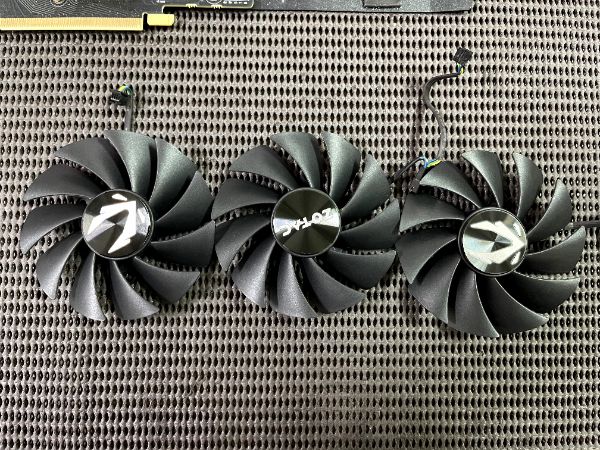 ZOTAC GAMING RTX 3070 Ti Trinity｜深度清潔