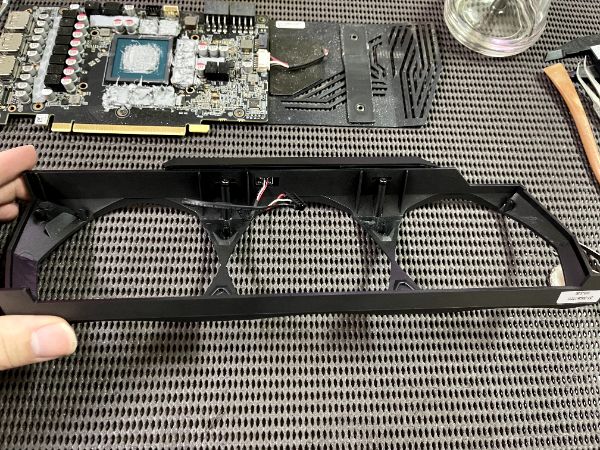 ZOTAC GAMING RTX 3070 Ti Trinity｜深度清潔
