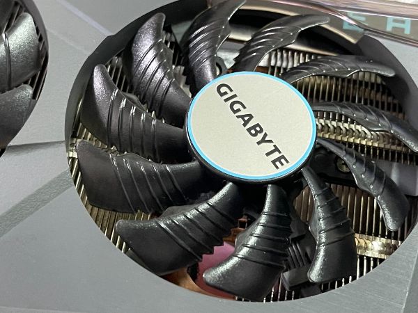 GIGABYTE RTX 3070 EAGLE OC 8G｜深度清潔