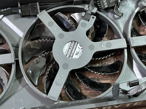 GIGABYTE RTX 3070 EAGLE OC 8G｜深度清潔