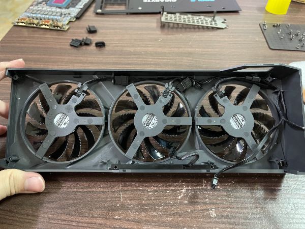 GIGABYTE RTX 3070 EAGLE OC 8G｜深度清潔