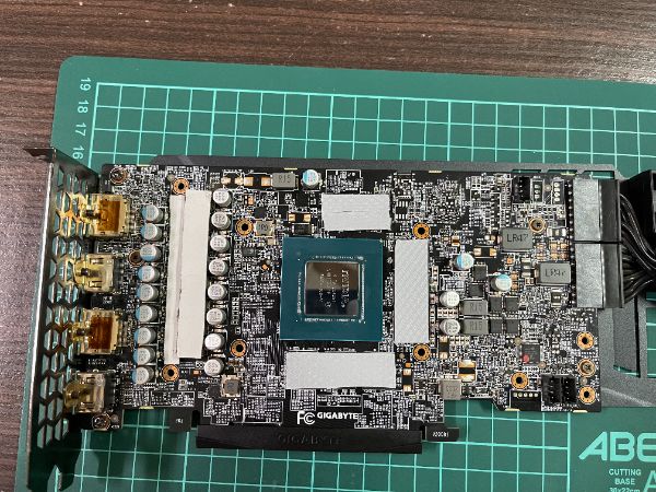 GIGABYTE RTX 3070 EAGLE OC 8G｜深度清潔