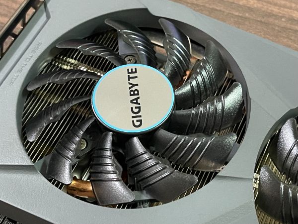 GIGABYTE RTX 3070 EAGLE OC 8G｜深度清潔