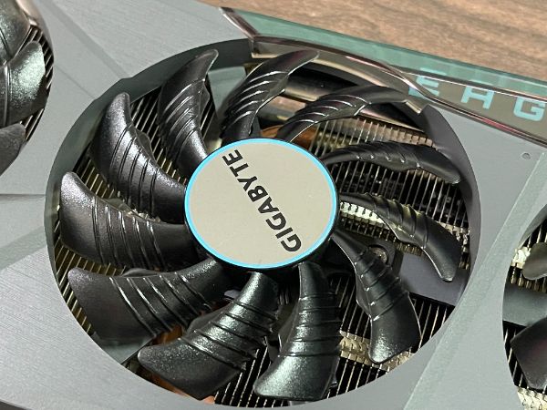 GIGABYTE RTX 3070 EAGLE OC 8G｜深度清潔