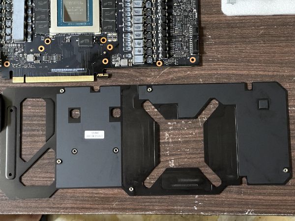 ASUS TUF RTX3080TI O12G GAMING｜深度清潔