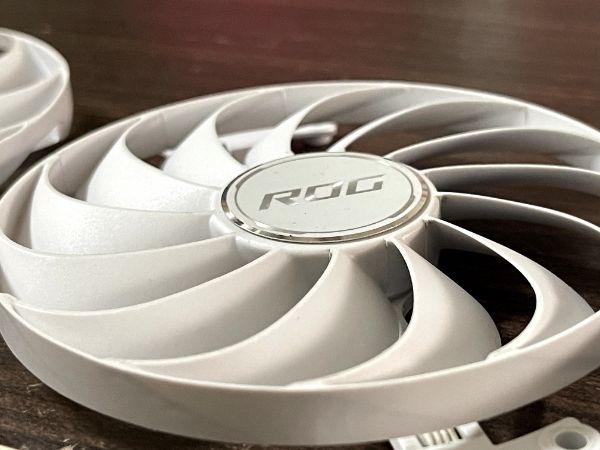 ROG-STRIX-RTX3080-O10G-WHITE｜深度清潔