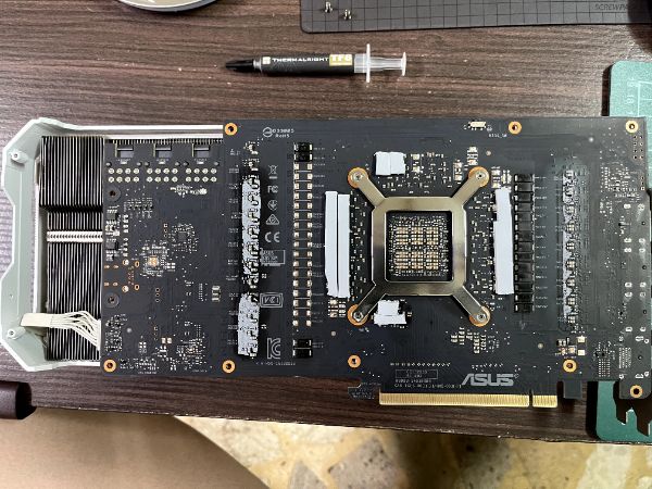 ROG-STRIX-RTX3080-O10G-WHITE｜深度清潔