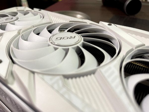 ROG-STRIX-RTX3080-O10G-WHITE｜深度清潔