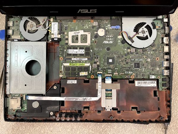 ASUS ROG G760JW｜深度清潔