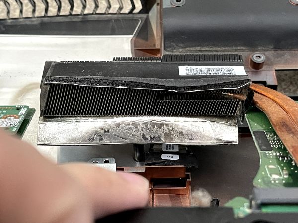 ASUS ROG G760JW｜深度清潔