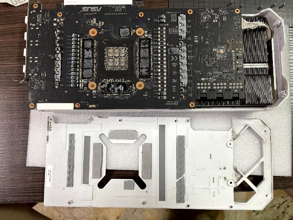 ROG-STRIX-RTX3090-O24G-WHITE｜深度清潔