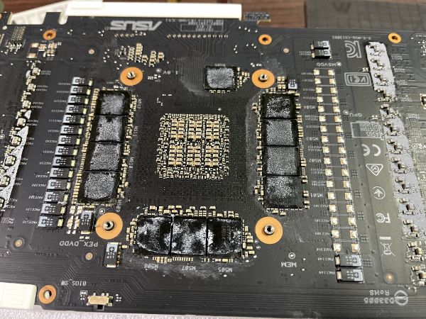 ROG-STRIX-RTX3090-O24G-WHITE｜深度清潔