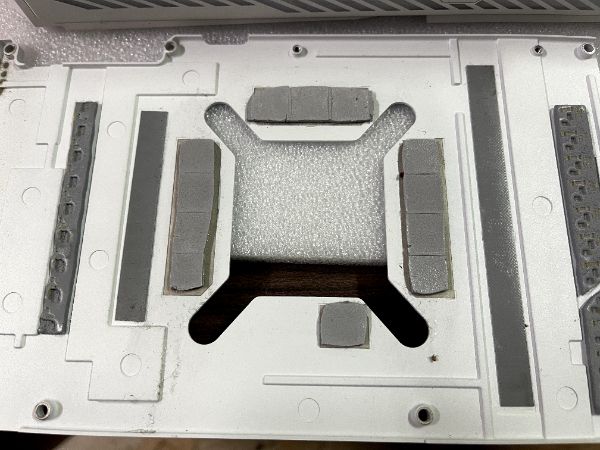ROG-STRIX-RTX3090-O24G-WHITE｜深度清潔