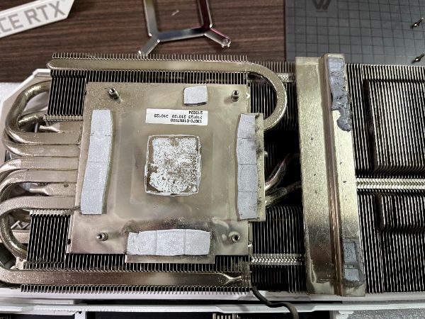 ROG-STRIX-RTX3090-O24G-WHITE｜深度清潔