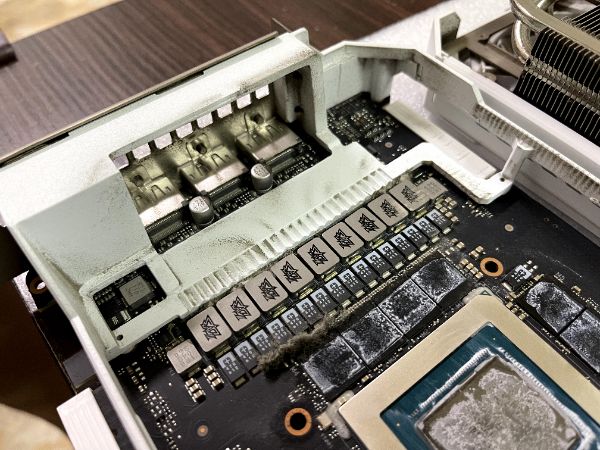 ROG-STRIX-RTX3090-O24G-WHITE｜深度清潔