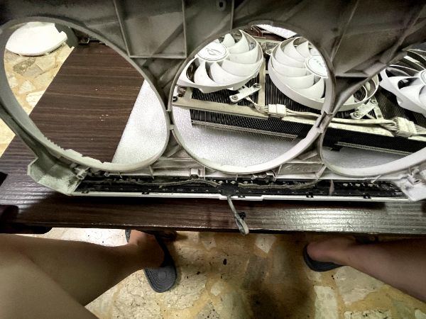 ROG-STRIX-RTX3090-O24G-WHITE｜深度清潔