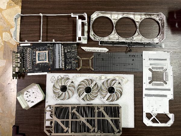 ROG-STRIX-RTX3090-O24G-WHITE｜深度清潔