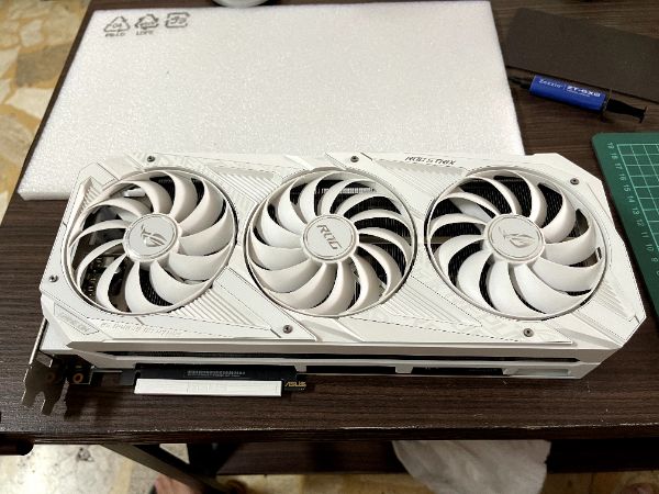 ROG-STRIX-RTX3090-O24G-WHITE｜深度清潔