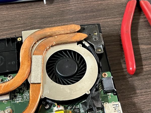 MSI CX62 6QD