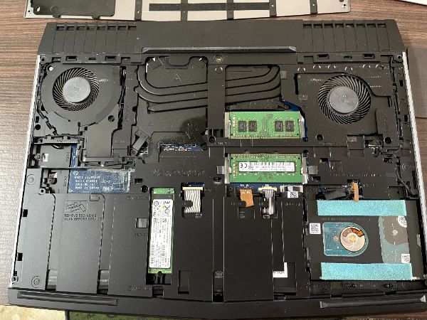 DELL ALIENWARE 15 R3
