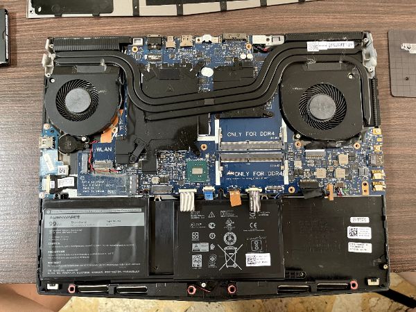 DELL ALIENWARE 15 R3