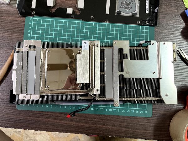 MSI RTX 3080 SUPRIM X 12G LHR