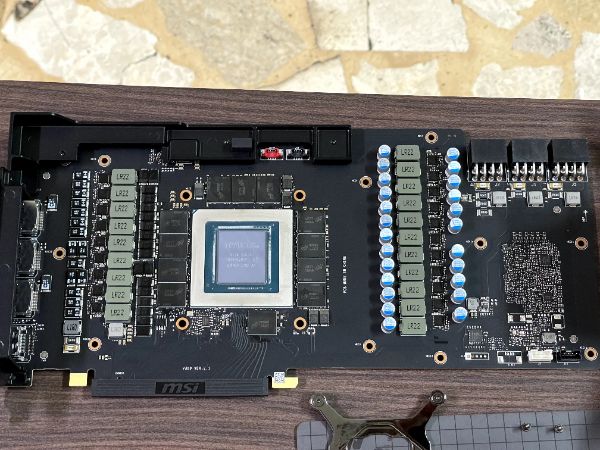 MSI RTX 3080 SUPRIM X 12G LHR