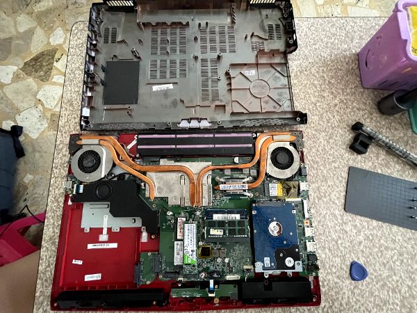 MSI GE72 2QE Apache