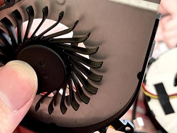 MSI GE72 2QE Apache