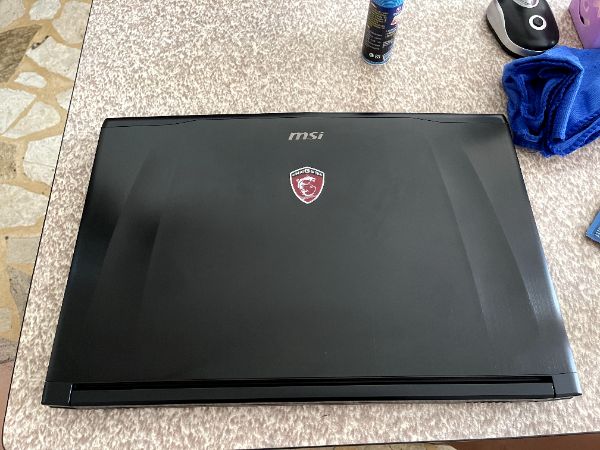 MSI GE72 2QE Apache