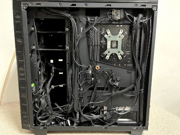 NZXT H440 RAZER