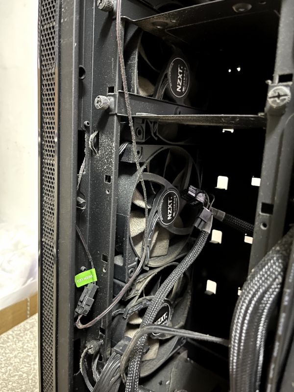 NZXT H440 RAZER