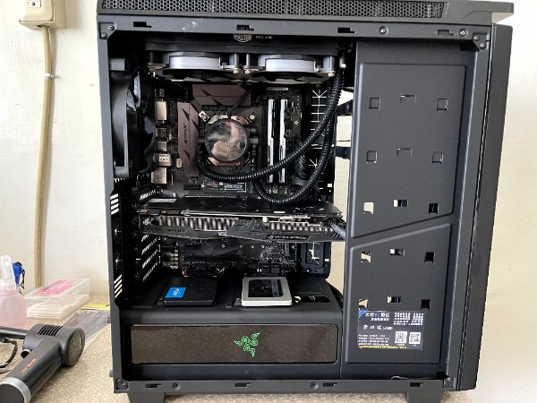 NZXT H440 RAZER