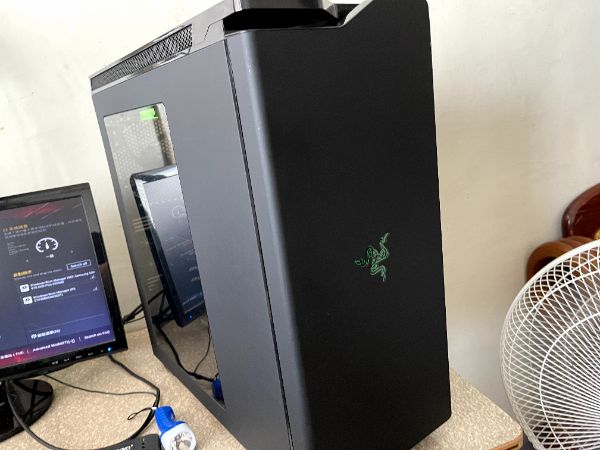 NZXT H440 RAZER