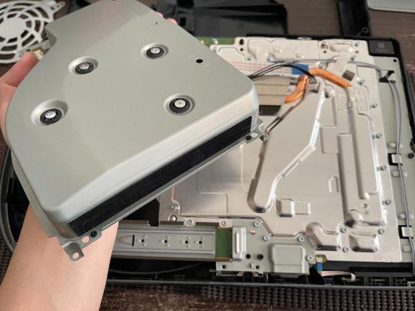 SONY PS5 光碟版｜更換液金