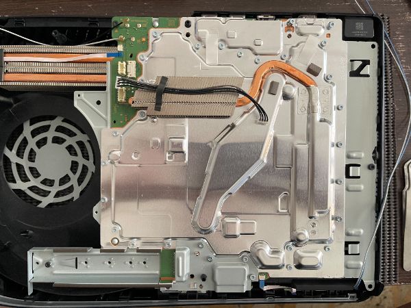 SONY PS5 光碟版｜更換液金