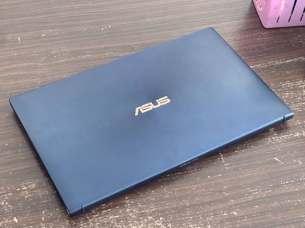 ASUS Zenbook 15 UX534 FTC