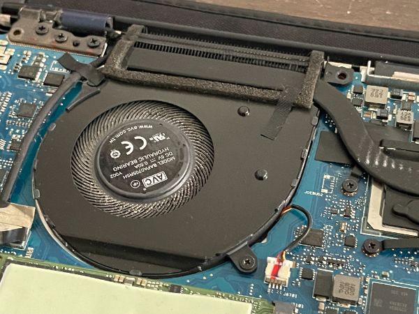 ASUS Zenbook 15 UX534 FTC