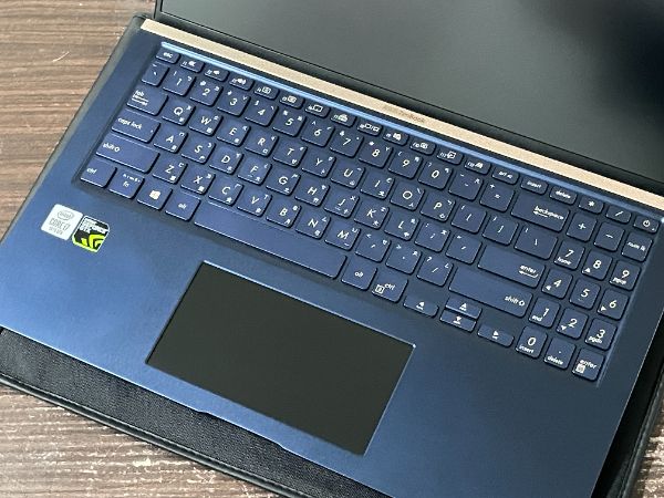ASUS Zenbook 15 UX534 FTC